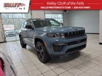 New 2026 Jeep Grand Cherokee Limited w/ Limited Altitude Package