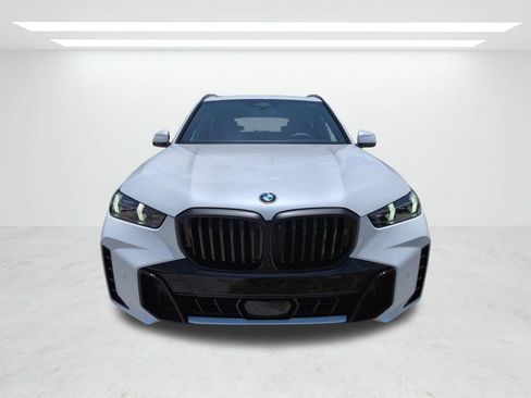 New 2026 BMW X5 xDrive40i w/ M Sport Package AWD/4WD image 9