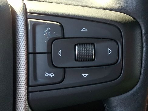 Used 2021 GMC Yukon XL Denali w/ Denali Premium Package image 22