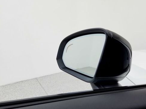 New 2026 Volvo XC40 B5 Ultra w/ Climate Package image 19