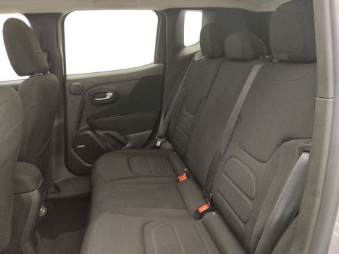 Used 2021 Jeep Renegade Latitude w/ Sun & Sound Group FWD image 18
