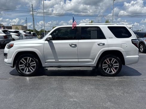 Used 2024 Toyota 4Runner Limited RWD image 10