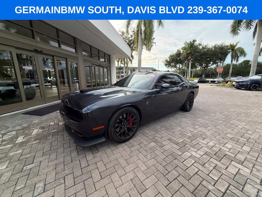 Used 2016 Dodge Challenger SRT Hellcat RWD image 2