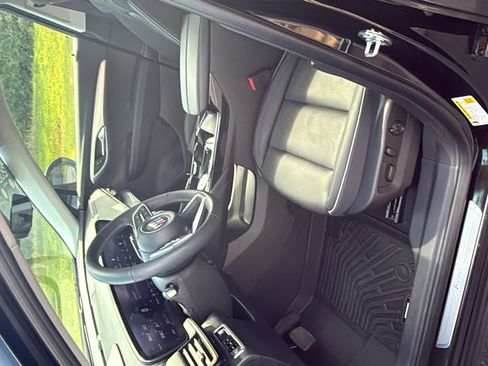Certified 2024 Buick Envision Avenir AWD/4WD image 12
