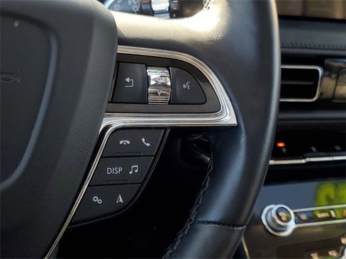 Certified 2023 Lincoln Nautilus Reserve image 18