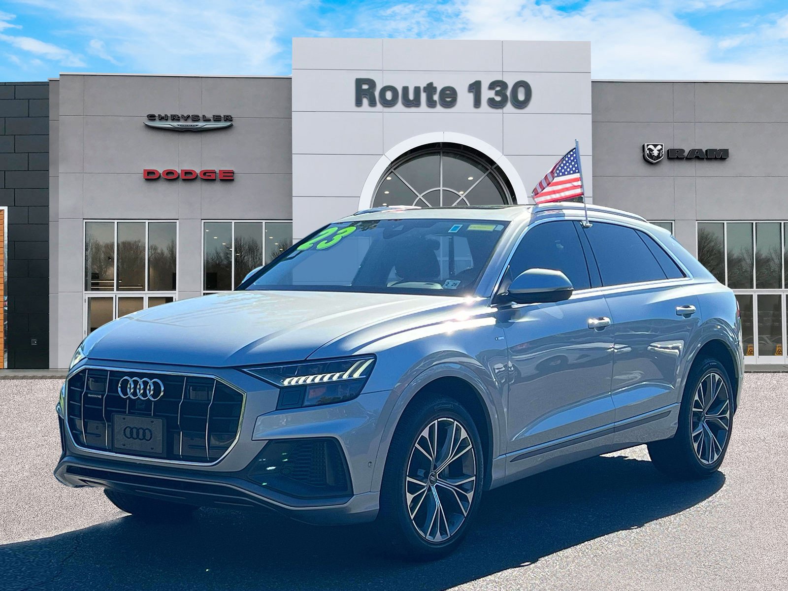Used 2023 Audi Q8 Premium Plus w/ Premium Plus Package AWD/4WD image 2