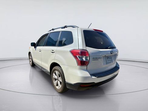 Used 2015 Subaru Forester 2.5i Premium w/ All-Weather Package AWD/4WD image 7