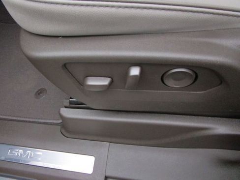 New 2026 GMC Yukon Elevation w/ Elevation Premium Package image 22