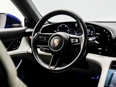 Used 2020 Porsche Taycan Turbo image 40