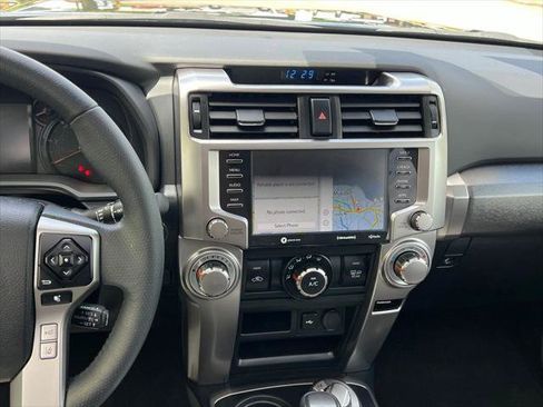 Certified 2022 Toyota 4Runner SR5 Premium w/ Moonroof Package AWD/4WD image 22