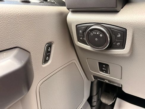 Used 2019 Ford F250 XLT w/ XLT Value Package AWD/4WD image 25