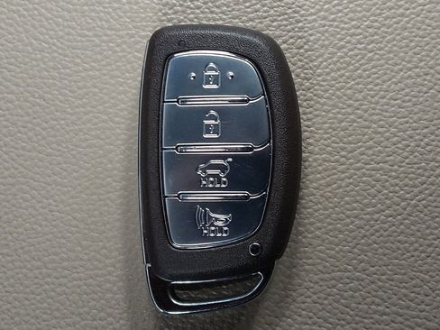 Used 2017 Hyundai Tucson Limited w/ Cargo Package AWD/4WD image 32