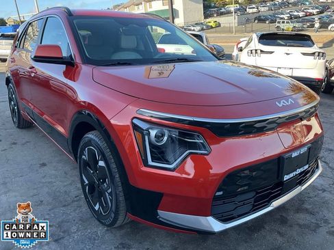 Used 2023 Kia Niro Wind FWD image 65