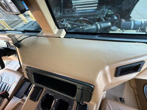 Used 2001 HUMMER H1 4-Door Hard Top image 56