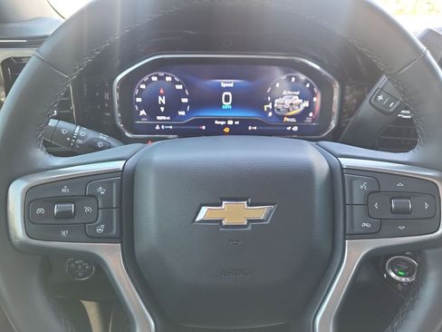 Used 2024 Chevrolet Silverado 2500 LT w/ Convenience Package AWD/4WD image 18