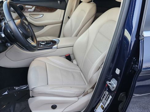 Used 2017 Mercedes-Benz GLC 300 w/ Premium 1 Package image 23