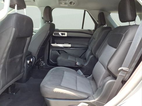 Used 2022 Ford Explorer XLT AWD/4WD image 14