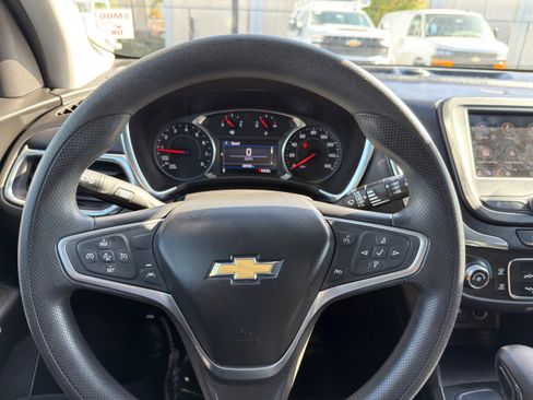 Used 2022 Chevrolet Equinox LT image 26