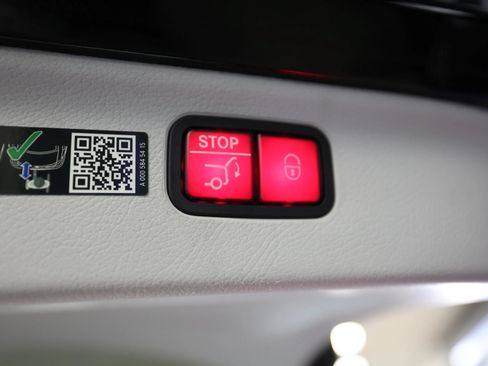 Used 2023 Mercedes-Benz EQS 580 4MATIC SUV image 59