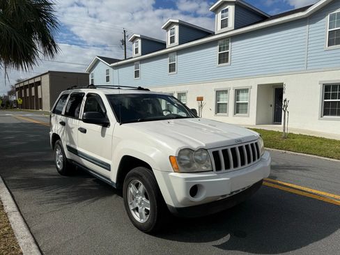 Used 2006 Jeep Grand Cherokee Laredo w/ Trailer Tow Group image 3