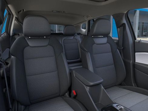 New 2026 Chevrolet Trax LT w/ Sunroof Package FWD image 16