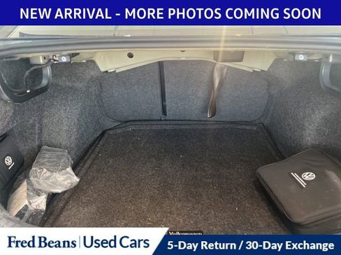 Used 2024 Volkswagen Jetta SE image 7