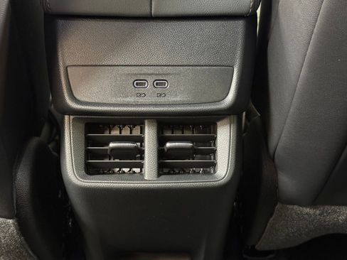 New 2026 GMC Terrain AT4 w/ Technology Package II AWD/4WD image 19