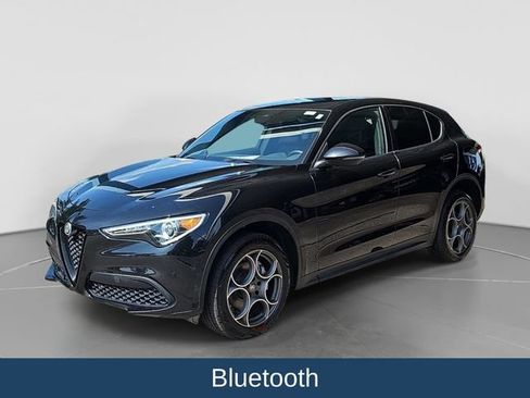 Used 2023 Alfa Romeo Stelvio Sprint RWD image 4