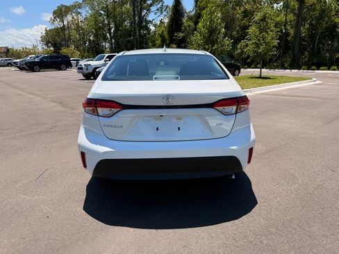 Used 2026 Toyota Corolla LE FWD image 8