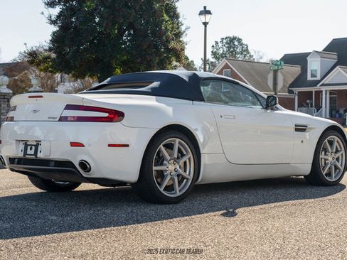 Used 2008 Aston Martin V8 Vantage Roadster 6-Speed image 20