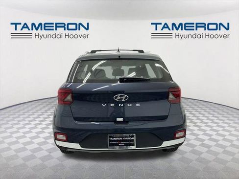 New 2026 Hyundai Venue SEL image 4