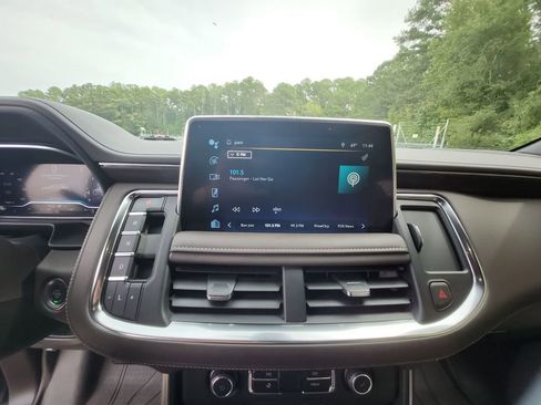 Certified 2022 Chevrolet Tahoe Z71 w/ Off-Road Capability Package image 18