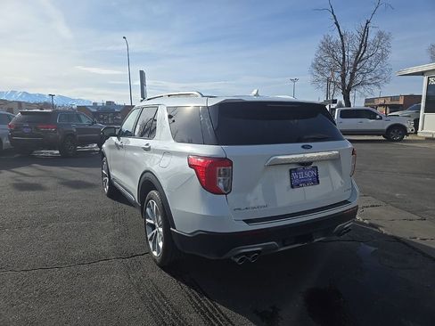 Used 2023 Ford Explorer Platinum w/ Technology Package image 7