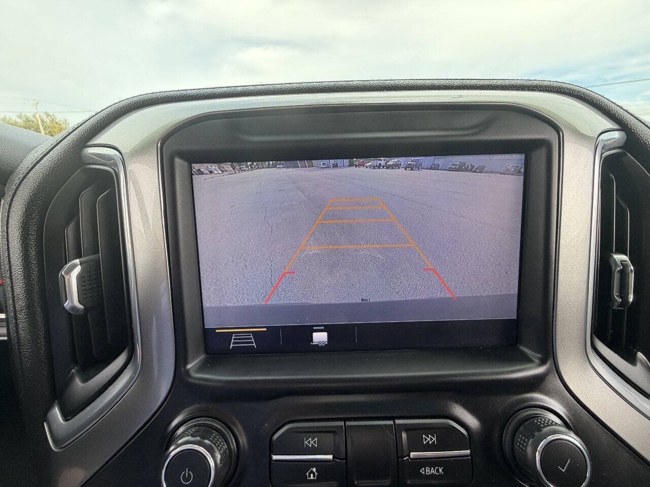 Used 2019 Chevrolet Silverado 1500 LT w/ True North Edition AWD/4WD image 23