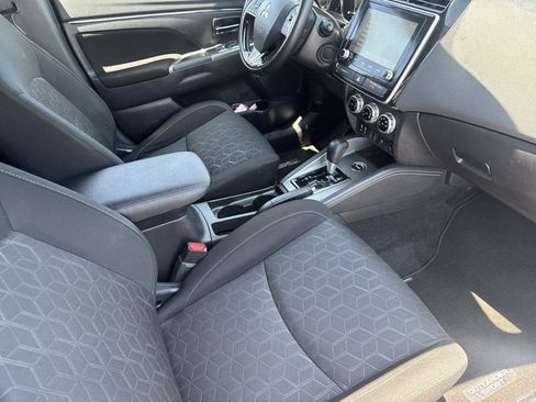 Used 2021 Mitsubishi Outlander Sport ES AWD/4WD image 32
