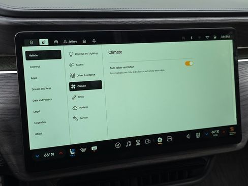 Used 2024 Rivian R1T Adventure image 47