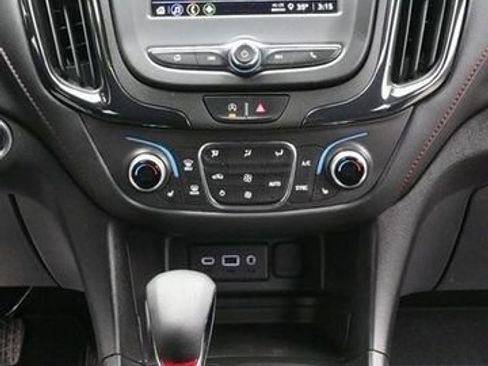 Used 2023 Chevrolet Equinox RS image 21