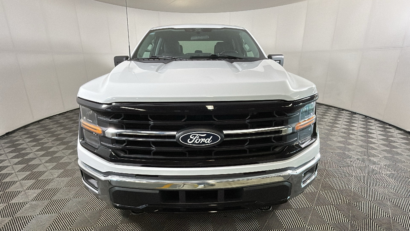 Used 2025 Ford F150 XLT w/ Equipment Group 301A Standard AWD/4WD image 8