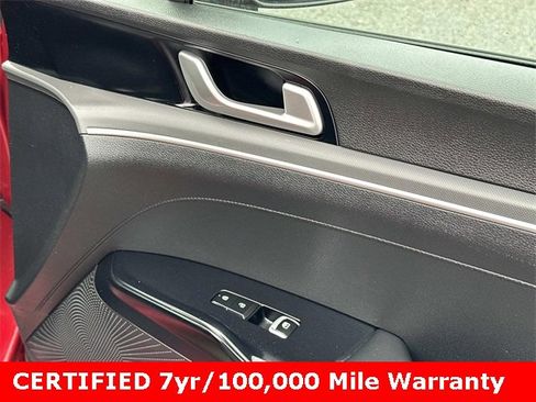 Used 2022 Kia K5 GT-Line image 10