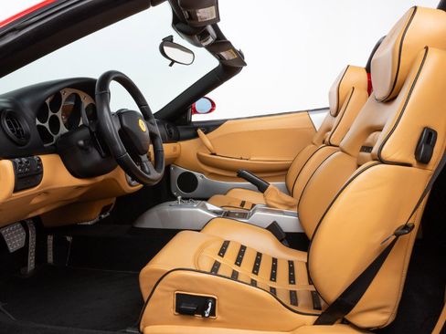 Used 2003 Ferrari 360 Spider image 2