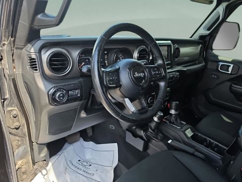 Used 2020 Jeep Gladiator Sport w/ Quick Order Package 24S AWD/4WD image 13