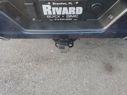 Used 2021 Chevrolet Silverado 1500 High Country w/ Technology Package RWD image 9