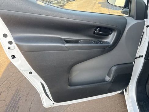 Used 2021 Nissan NV200 S image 8
