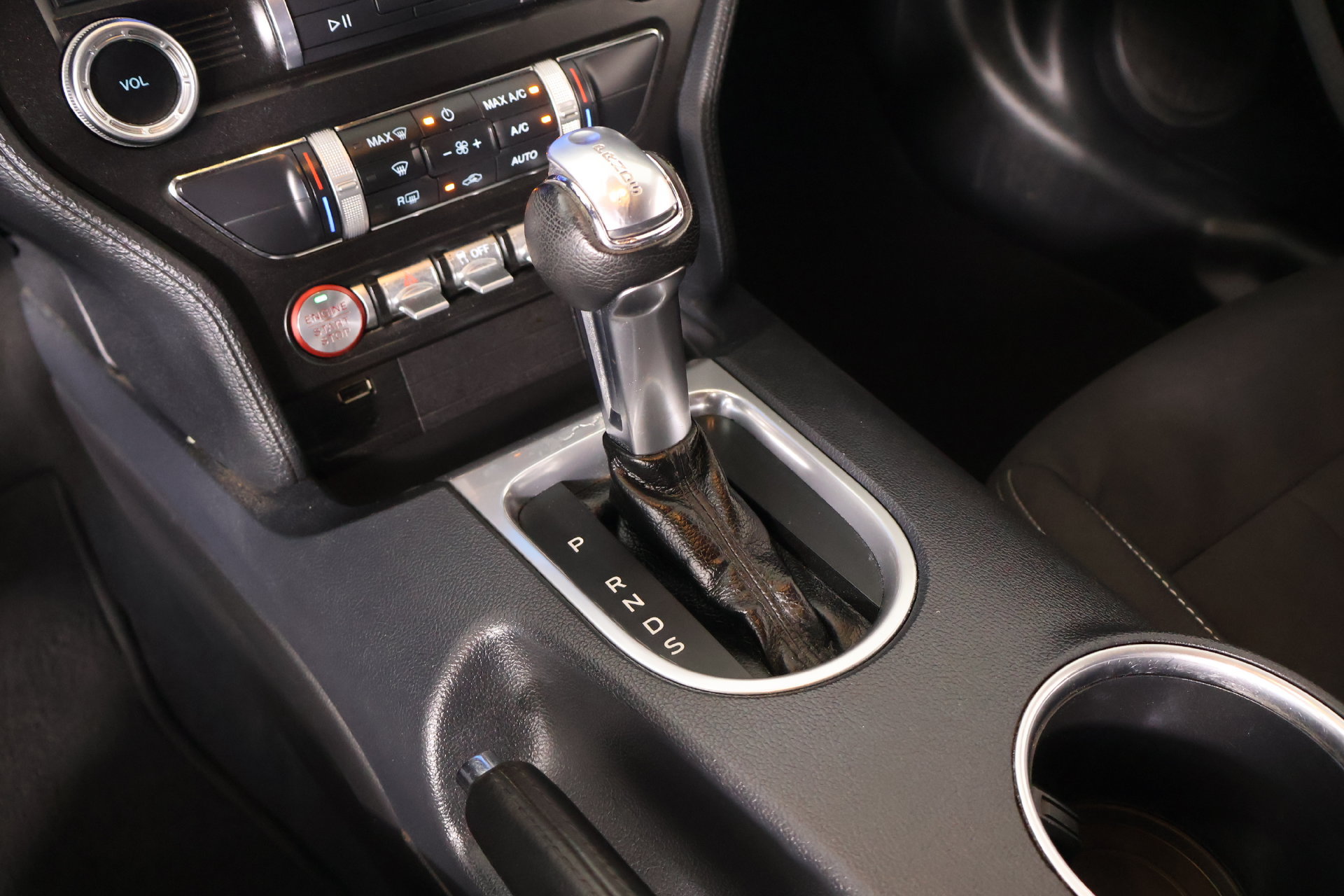 Used 2021 Ford Mustang Coupe w/ Equipment Group 101A RWD image 6