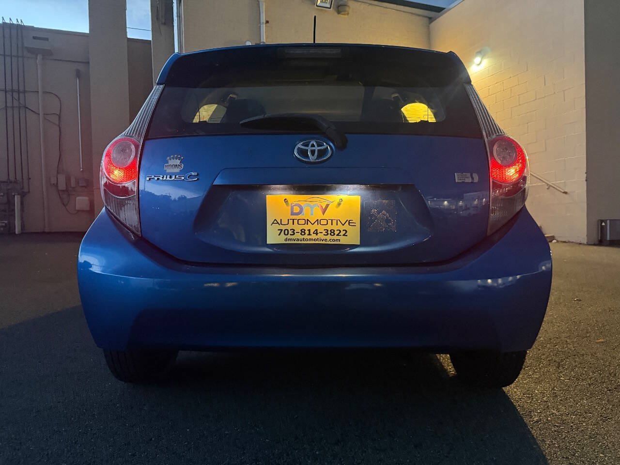 Used 2013 Toyota Prius C Two FWD image 6