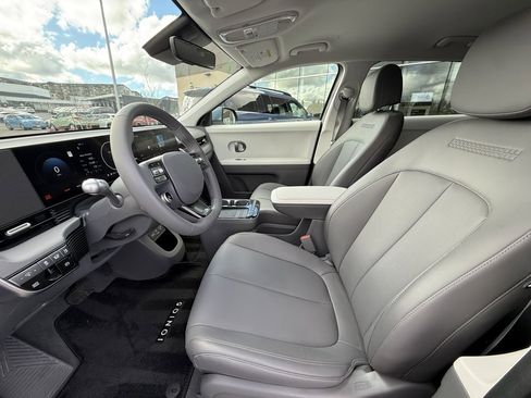 Certified 2025 Hyundai Ioniq 5 SEL image 12