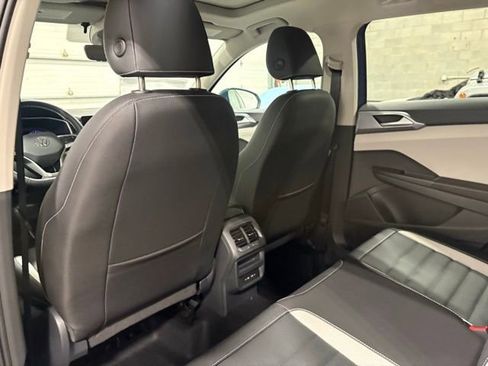 New 2026 Volkswagen Taos SEL AWD/4WD image 11