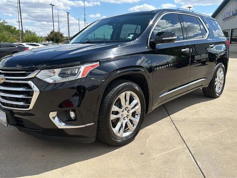 Used 2018 Chevrolet Traverse High Country AWD/4WD image 3