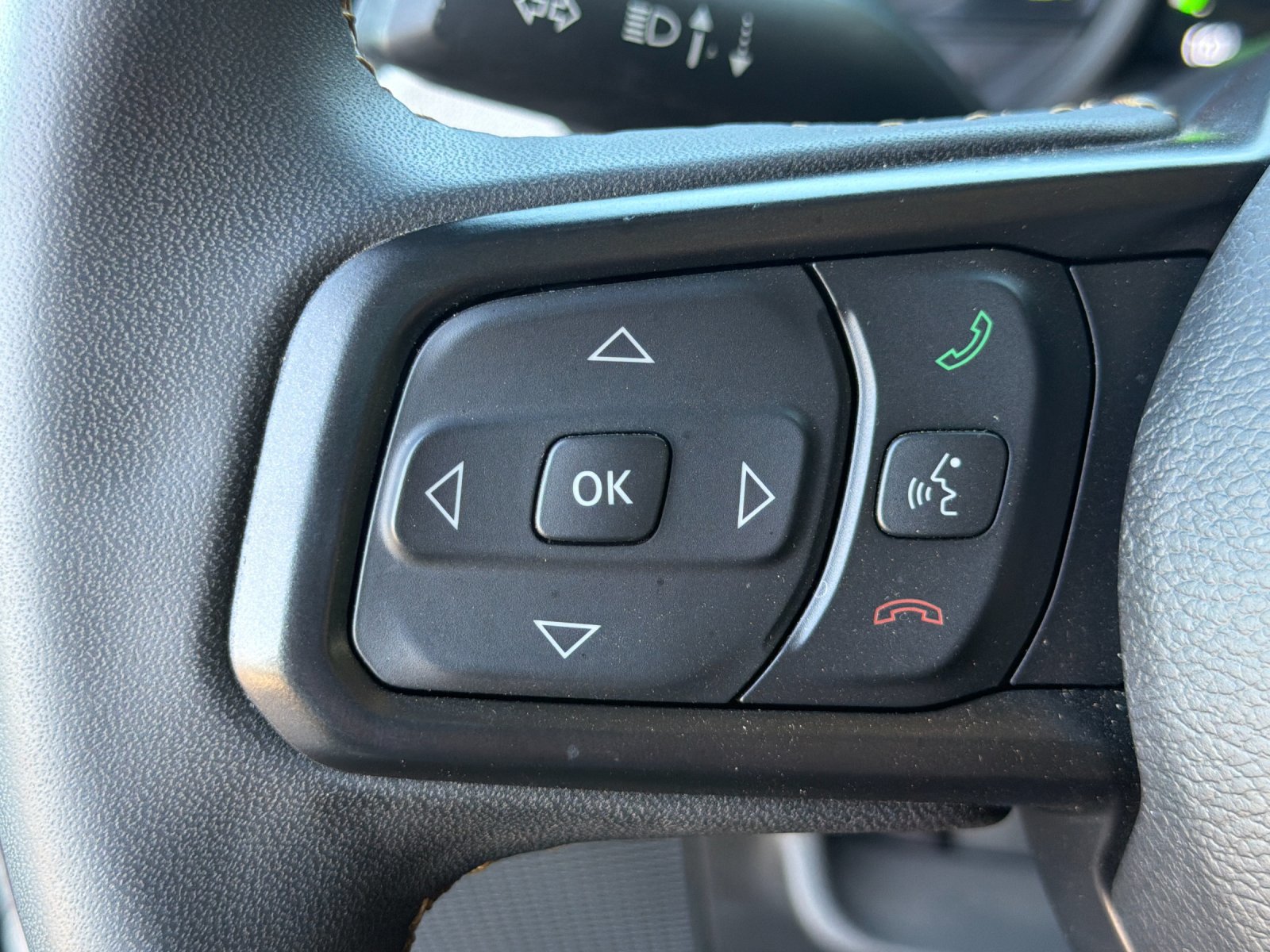 Used 2024 Jeep Wrangler Unlimited AWD/4WD image 28