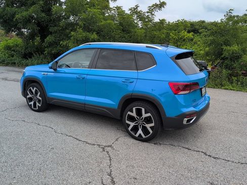 Used 2022 Volkswagen Taos SEL AWD/4WD image 4